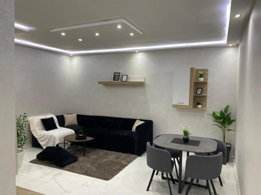 Appart Luxueux Securise Parking 10 Min Medina Fez Esterno foto
