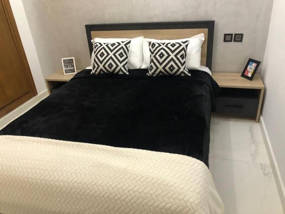 Appart Luxueux Securise Parking 10 Min Medina Fez Esterno foto